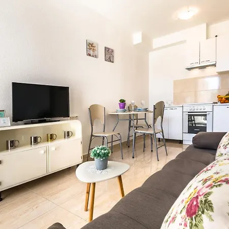 Apartments Jure Makarska Exterior photo