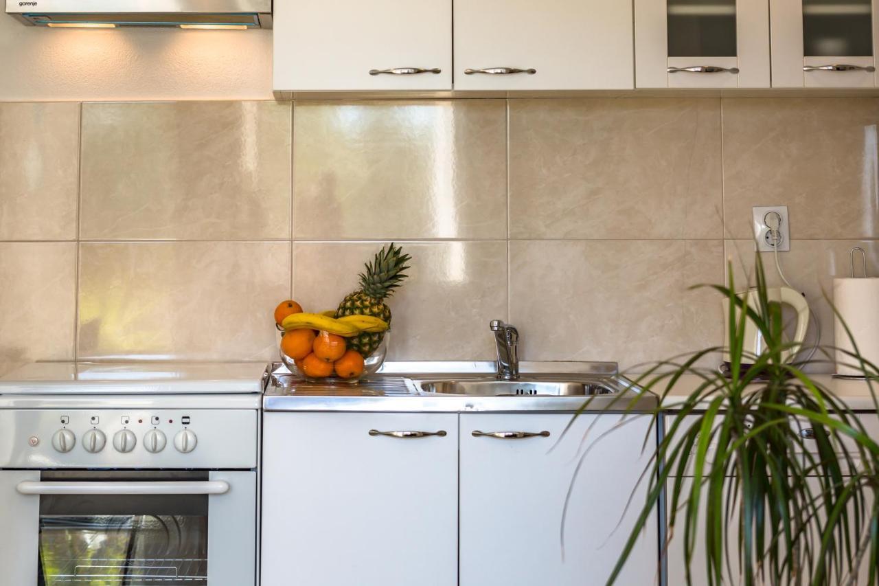 Jure Apartment