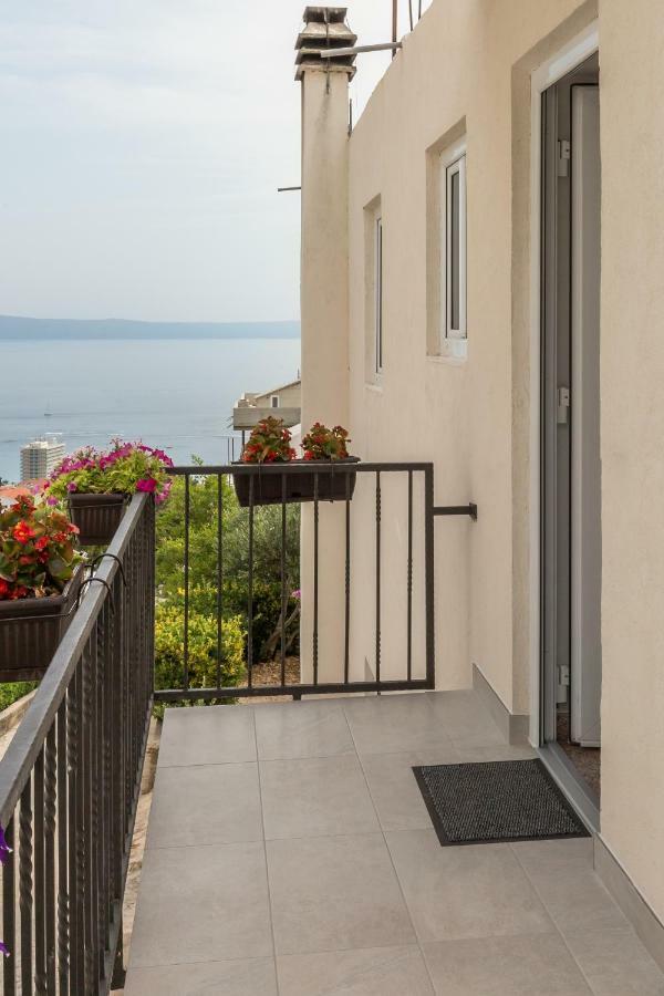 Jure Apartment *