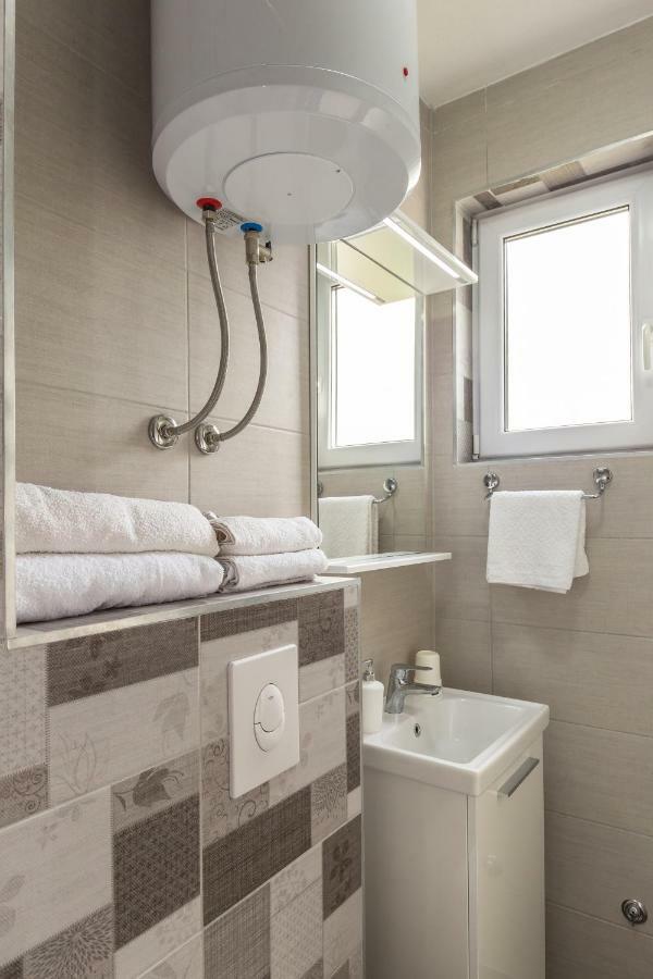 Jure Apartment